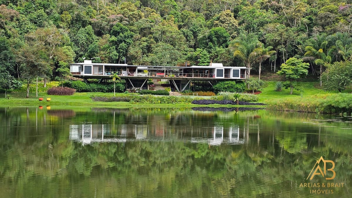 Sítio 4 Suítes 35 ha à Venda no Brejal, Petrópolis
