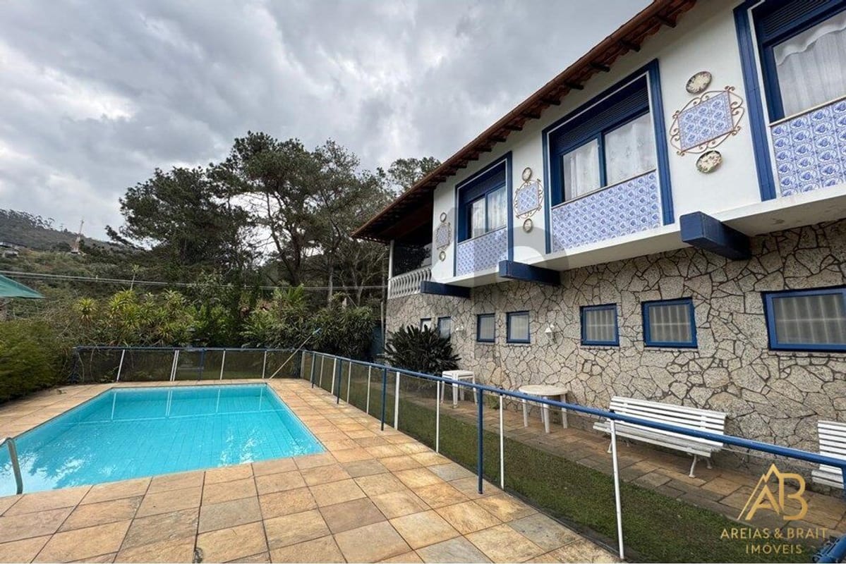 Casa 7 Quartos 453 m² à Venda em Itaipava, Petrópolis