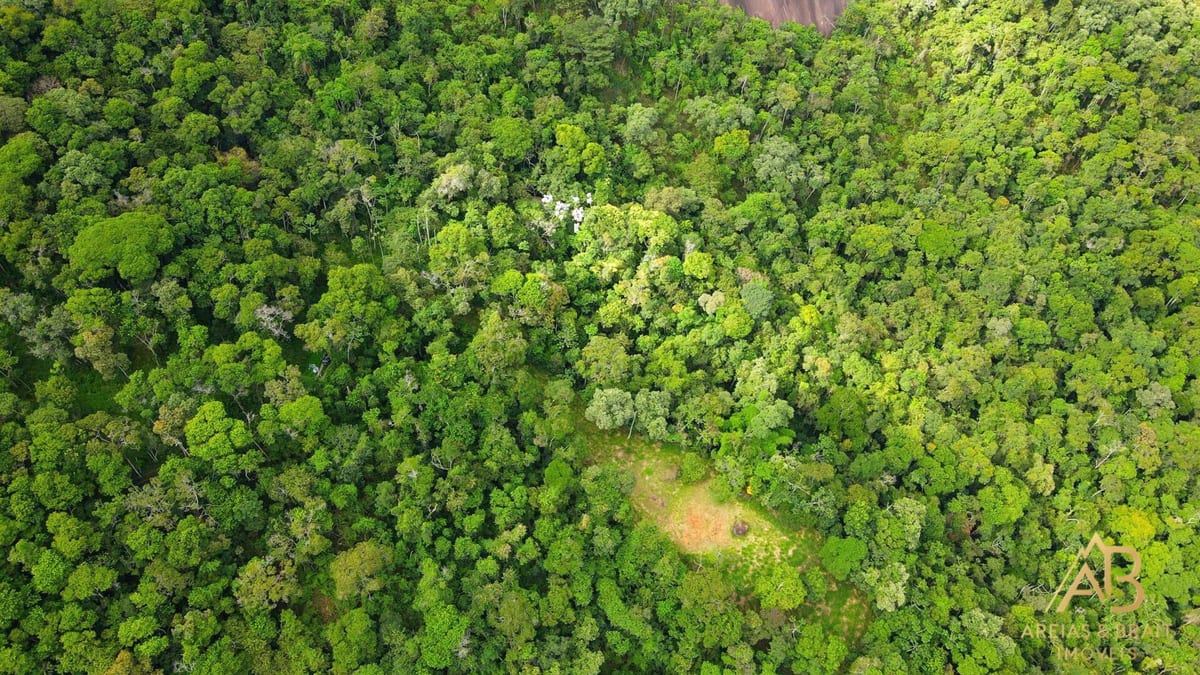 Terreno 17,8 ha em Condomínio à Venda em Itaipava